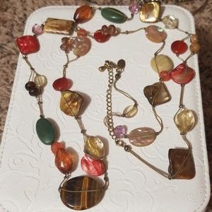 Retired Lia Sophia MAGGIE necklace